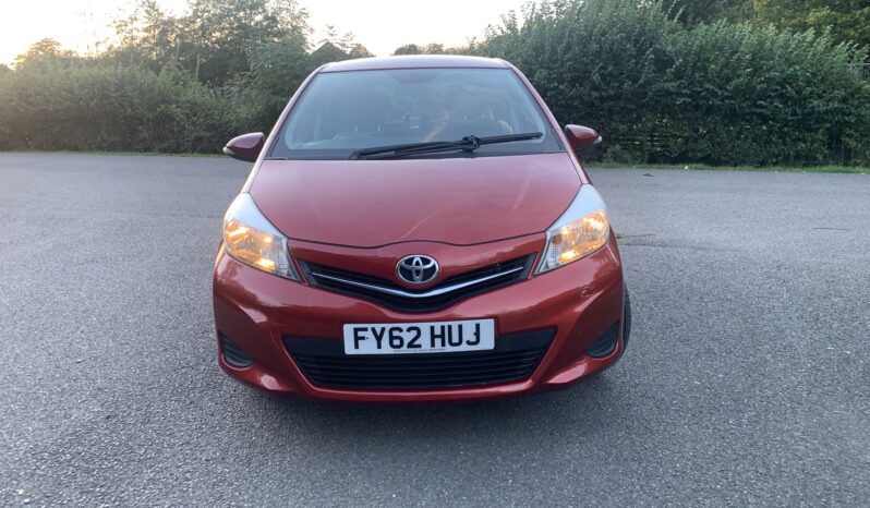 
								Toyota Yaris 1.33 Dual VVT-i TR Euro 5 5dr full									