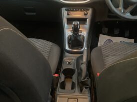Vauxhall Astra 1.0i Turbo ecoTEC Design Euro 6 (s/s) 5dr
