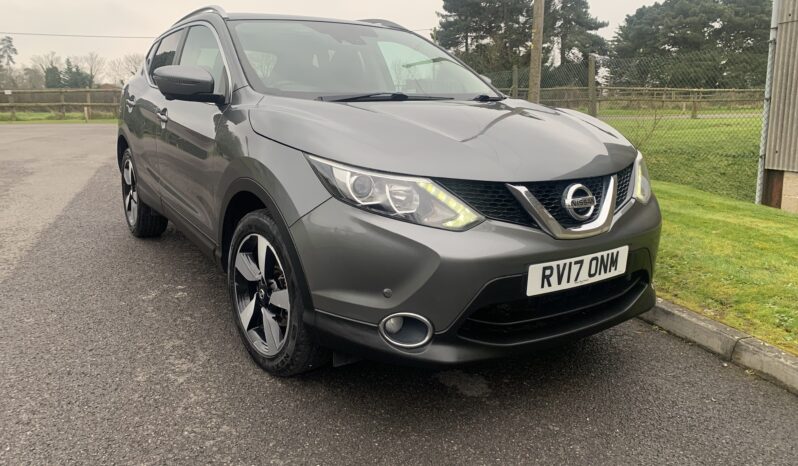 Nissan Qashqai 1.2 DIG-T N-Connecta 2WD Euro 6 (s/s) 5dr RV17ONM  2017 (17)  86,800 miles Petrol Manual Grey 2 owners ULEZ