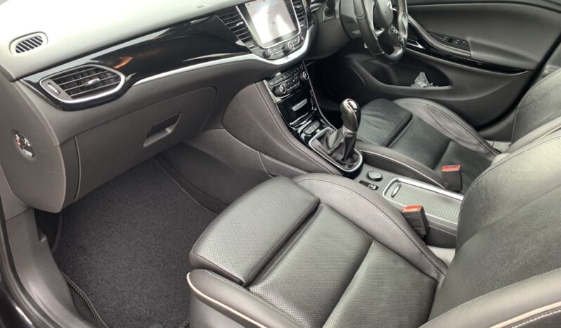 
								Vauxhall Astra 1.4i Turbo Elite Nav Euro 6 5dr full									