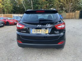 Hyundai ix35 1.7 CRDi SE Euro 5 (s/s) 5dr (Nav) WD14UZF  2014 (14)  99,858 miles Diesel Manual Black 2 owners