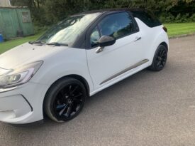 DS AUTOMOBILES DS 3 1.2 PureTech Givenchy Le Makeup Euro 6 (s/s) 3dr AF17LCY  2017 (17)  64,470 miles Petrol Manual White 2 owners Car ULEZ