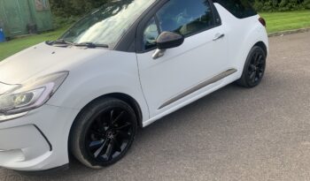 
									DS AUTOMOBILES DS 3 1.2 PureTech Givenchy Le Makeup Euro 6 (s/s) 3dr AF17LCY  2017 (17)  64,470 miles Petrol Manual White 2 owners Car ULEZ full								