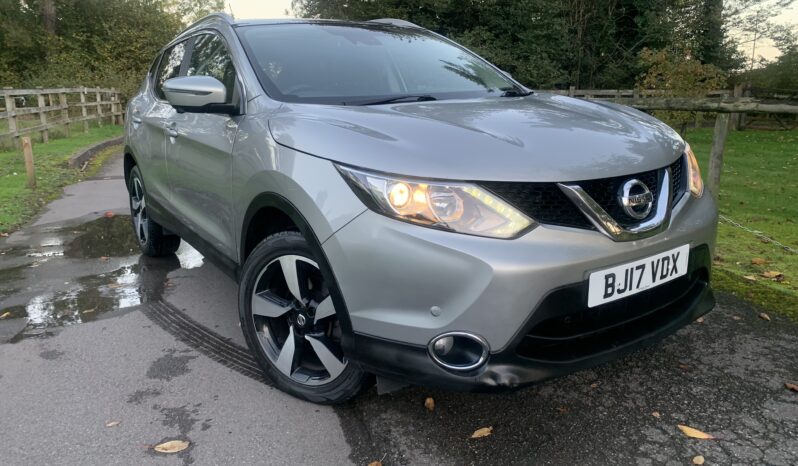 Nissan Qashqai 1.5 dCi N-Connecta 2WD Euro 6 (s/s) 5dr BJ17VDX  2017 (17)  65,400 miles Diesel Manual Silver 2 owners Car ULEZ