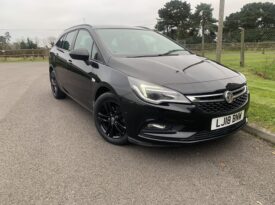 Vauxhall Astra 1.6 CDTi BlueInjection Design Sports Tourer Euro 6 (s/s) 5dr 2018 (18)  62,200 miles Diesel Manual 1 owner Car ULEZ