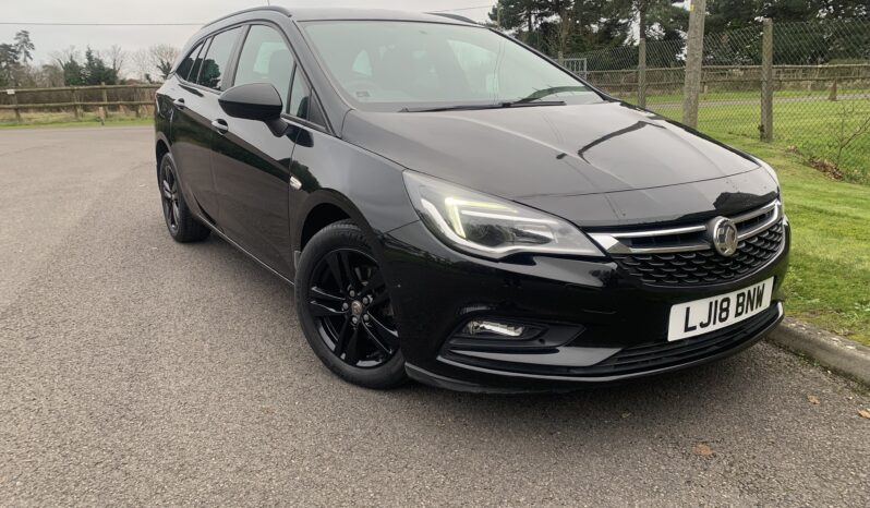 Vauxhall Astra 1.6 CDTi BlueInjection Design Sports Tourer Euro 6 (s/s) 5dr 2018 (18)  62,200 miles Diesel Manual 1 owner Car ULEZ