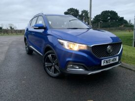 MG MG ZS 1.5 VTi-TECH Exclusive Euro 6 (s/s) 5dr FN19HRK  2019 (19)  58,800 miles Petrol Manual Blue 2 owners Car ULEZ